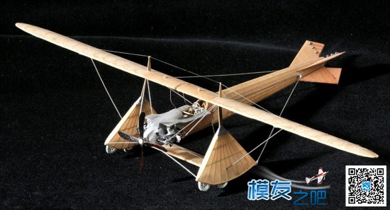 英男子50年手工打造350架飞机模型 模型,24日报道,手工打造,格洛斯特,飞机模型 作者:satelives 2944 