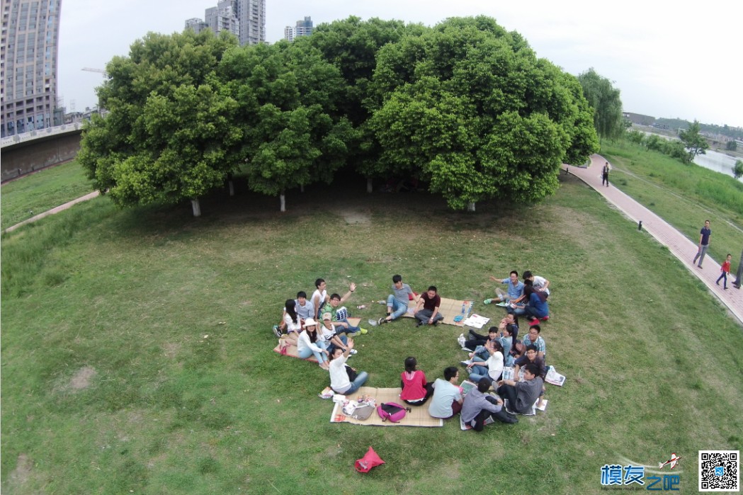 下午飞精灵 下午,精灵,晚上,大家,围观 作者:胡尔摩浩 2804 
