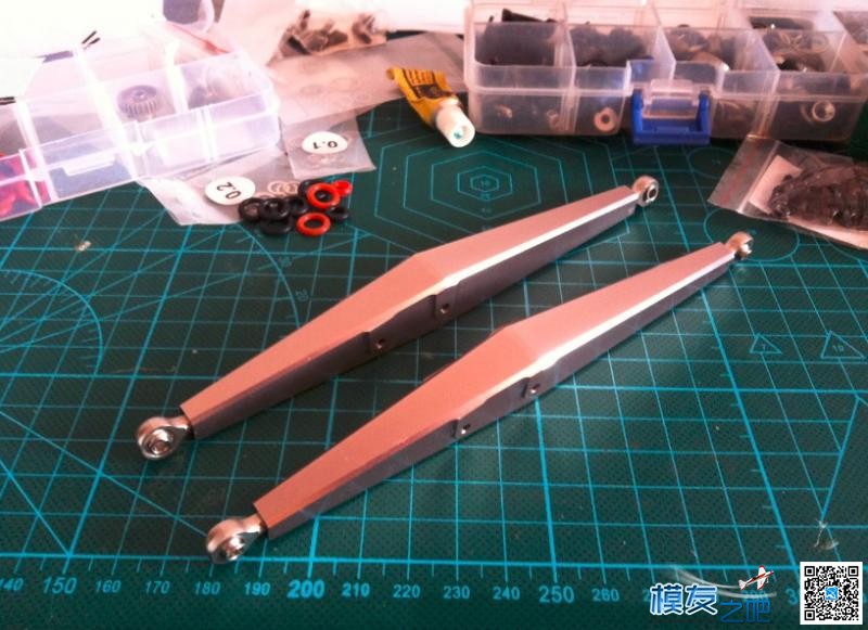 Slash死老鼠2Wd后直桥仿真短卡改件 G10 苦等一年放弃的梦想... UDR后直桥短卡 作者:Shaktani 9606 