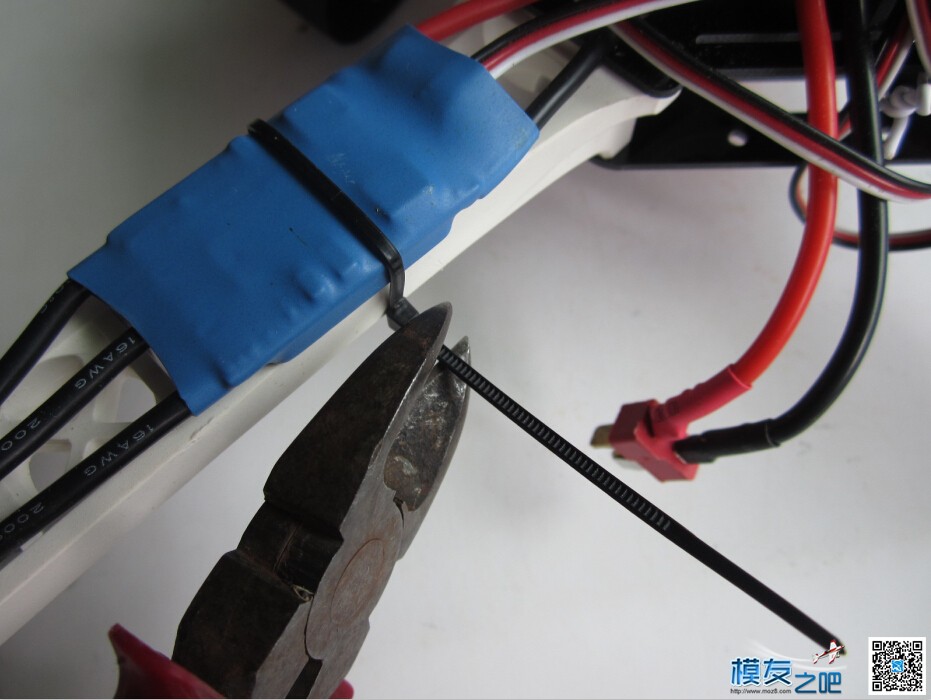 【moz8飞控】四轴飞行器的制作与试飞 飞控,电调,电机,四轴,机架 作者:火影 735 