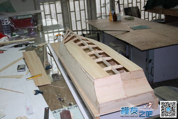 河南郑州模友【偶尔飞一次】制作的毒蜘蛛3型导弹艇制作... 河南郑州,漂洋过海,知心朋友,俄罗斯,的同意 作者:漂洋过海 7022 