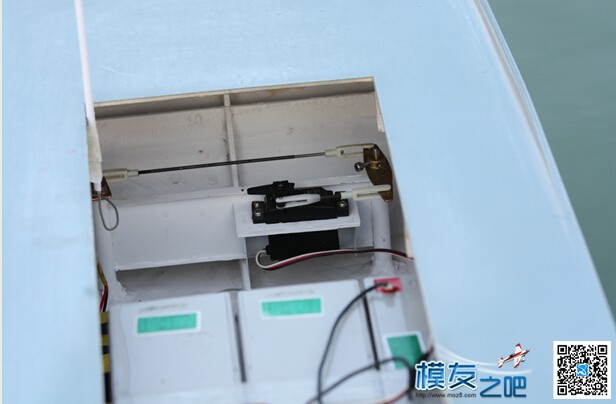 河南郑州模友【偶尔飞一次】制作的毒蜘蛛3型导弹艇制作... 河南郑州,漂洋过海,知心朋友,俄罗斯,的同意 作者:漂洋过海 9796 