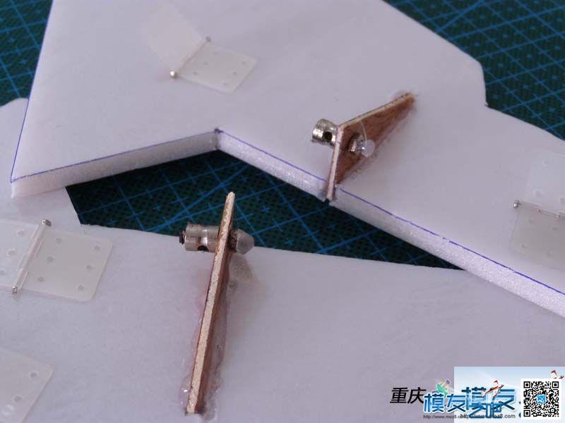 KT板神机】可变翼F-14 两套制作教程 高清图片 续集3 教程 舵机,电机,遥控器,图纸,翼F哪里的车 作者:凯莱 2009 