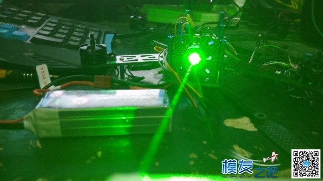 4轴飞行器装激光武器 中 富斯 作者:979689959 4236 
