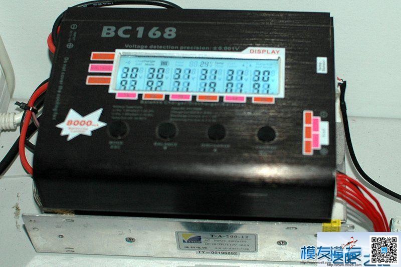 【moz8-2014】极致简约的4轴，碳纤方管，大疆E600动力（转） 电池,云台,电调,dji,大疆 作者:凯莱 1626 