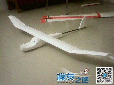 2015新作开工–仿GUPPY 舵机,滑翔机,app,电路板,super guppy 作者:飞翔的西瓜皮 9084 