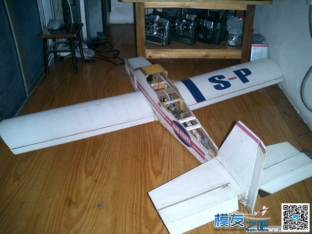 在“使命”垂直起降无人机的最后制造阶段——致HOBOS前辈 无人机,模型,舵机,油动 作者:当年明月 9933 