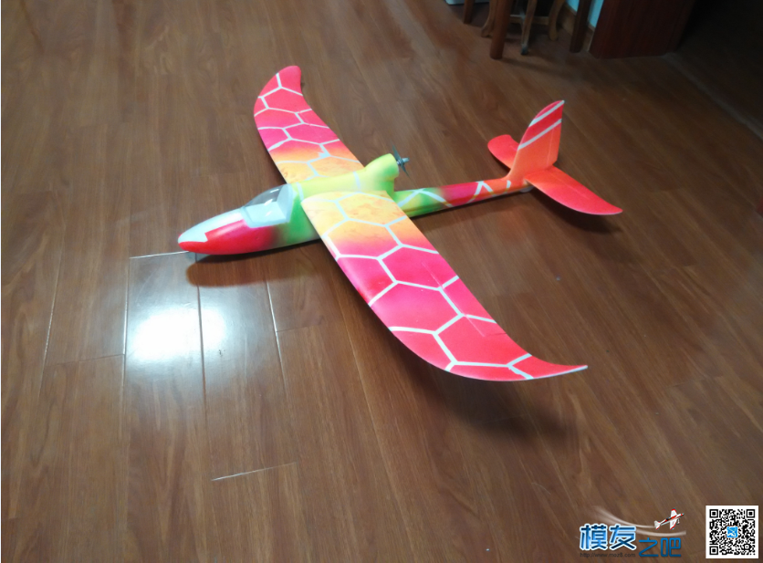 随手给冲浪者上点颜色，史上最骚包的冲浪者。。。。。 天捷力冲浪者,冲浪者推力线 作者:无敌小菜鸟 7563 