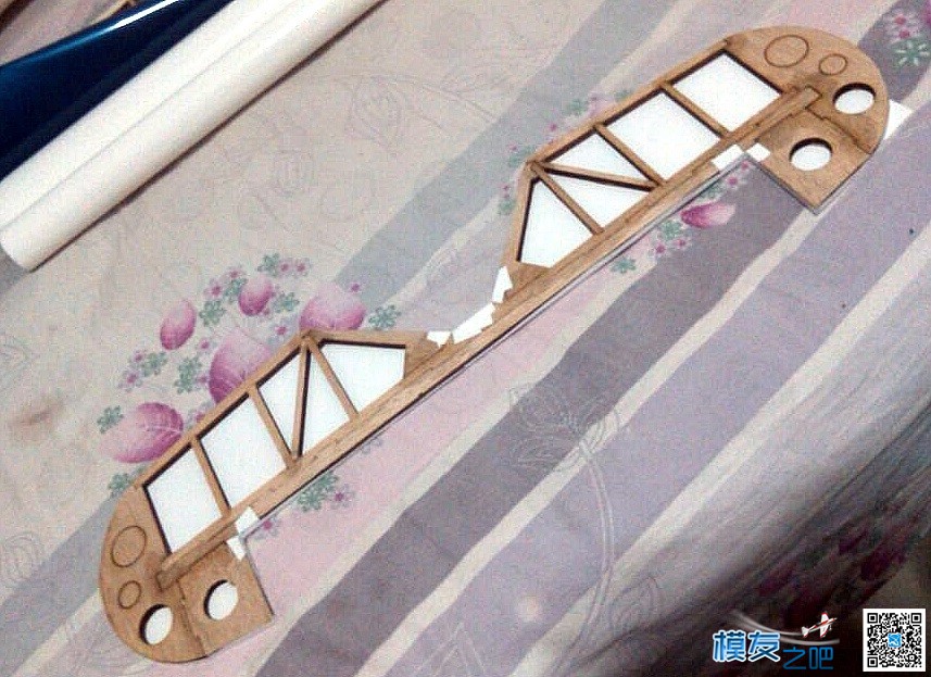 新机蒙皮 另一面,进入,收紧,熨烫,边缘 作者:zhen_sr 4549 