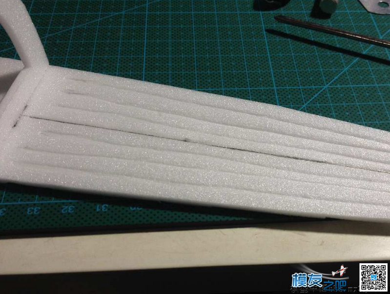 新年力作 Mini歼10 闪亮登场！！！ 舵机,图纸,银燕,f16战机和歼10 作者:24k纯帅 8562 