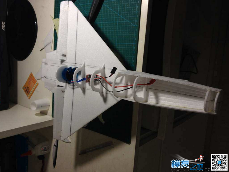 新年力作 Mini歼10 闪亮登场！！！ 舵机,图纸,银燕,f16战机和歼10 作者:24k纯帅 2205 