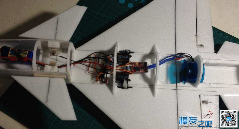 新年力作 Mini歼10 闪亮登场！！！ 舵机,图纸,银燕,f16战机和歼10 作者:24k纯帅 804 