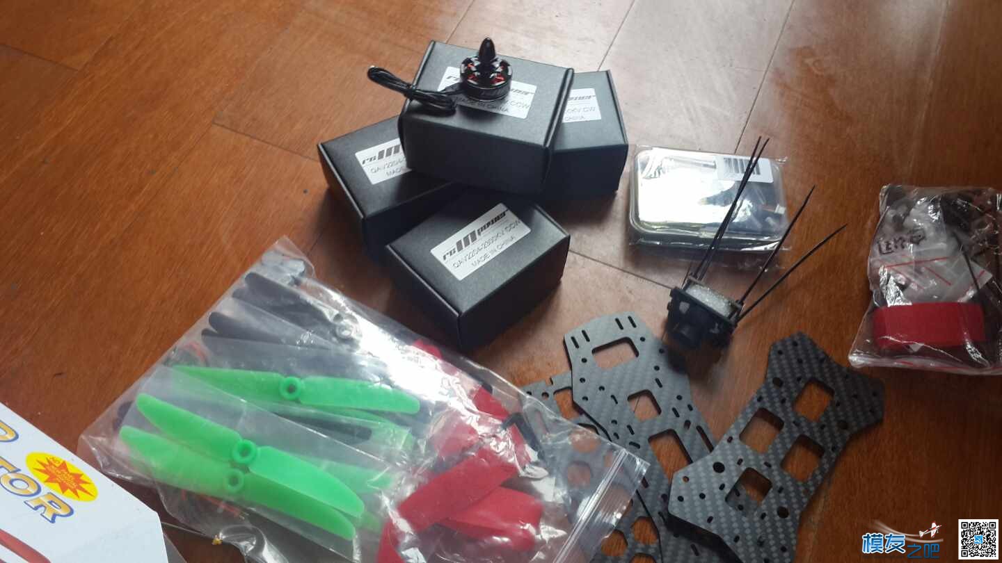 装机贴！也是炸鸡贴！倒霉 ！！参与蓝天创展送桨活动！ 电池,充电器,飞控,电机,机架 作者:dil5rap 6292 