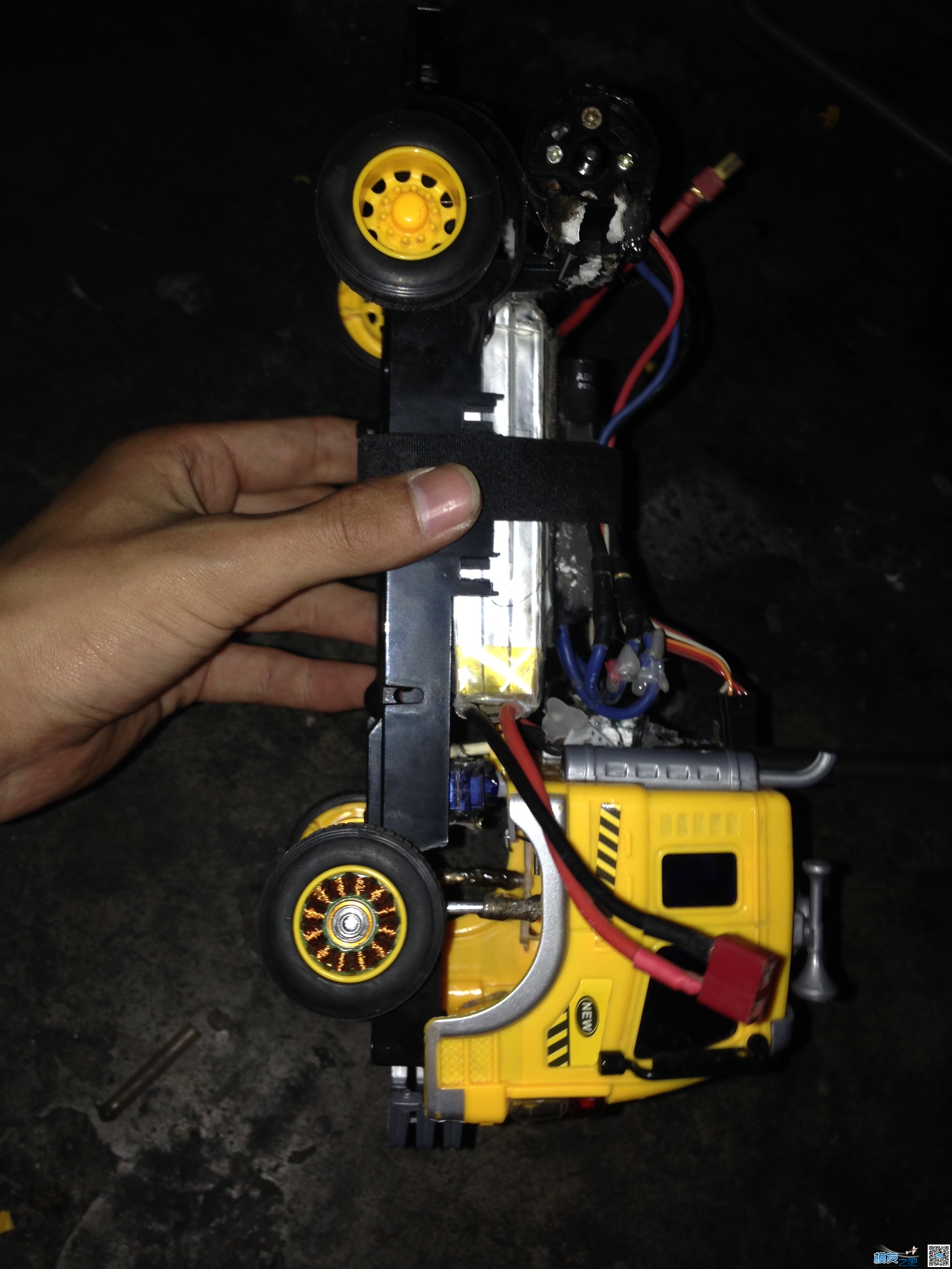 惯性玩具 diy成无刷车模 车模,玩具 作者:特朗普他爹 3233 