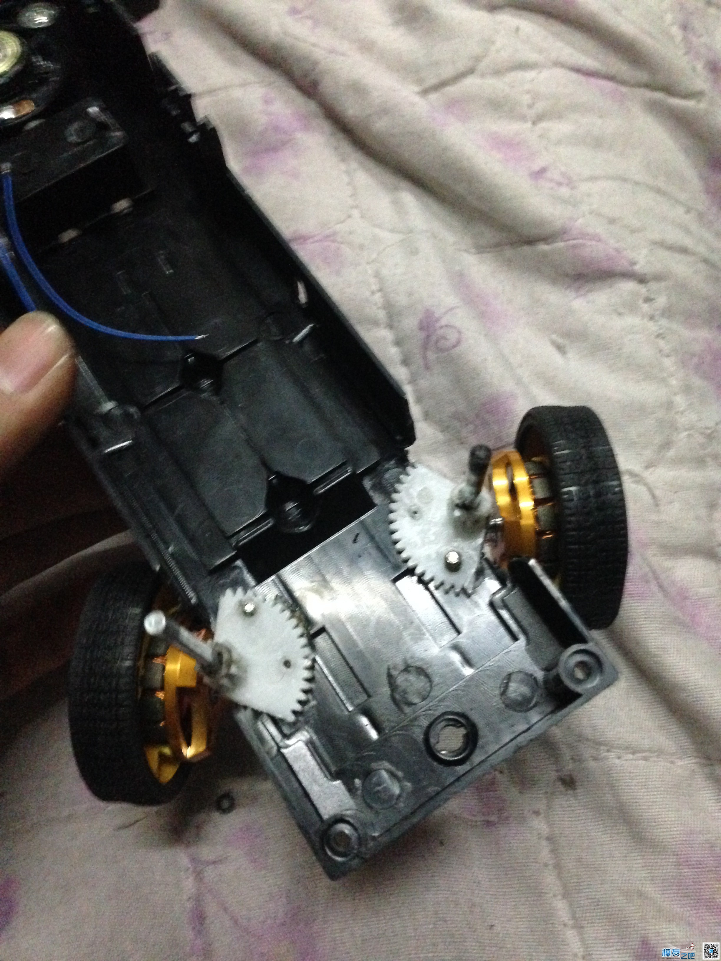 惯性玩具 diy成无刷车模 车模,玩具 作者:特朗普他爹 4275 