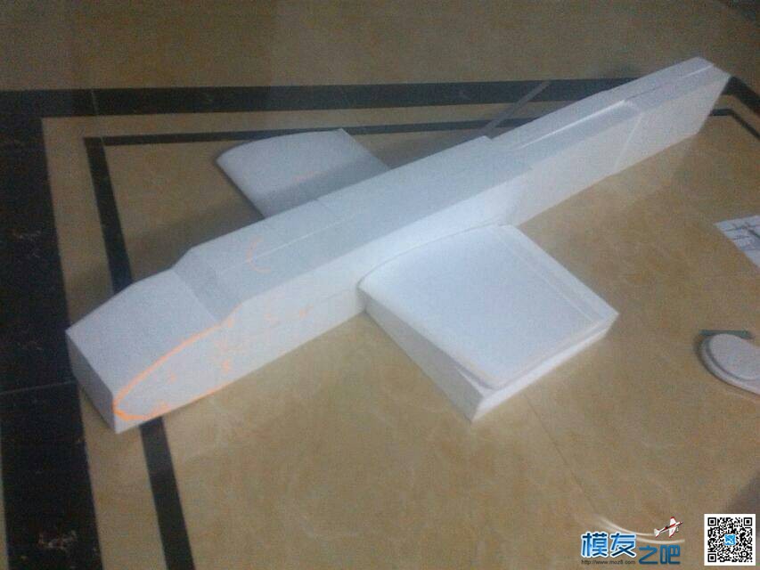 【我爱DIY】EPS做B25轰炸机-2.4M翼展-小轩  作者:飞行少年 4625 