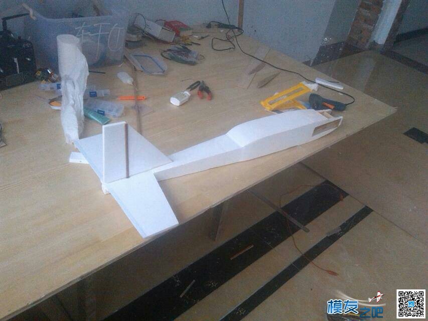 【我爱DIY】EPS做B25轰炸机-2.4M翼展-小轩  作者:飞行少年 7587 