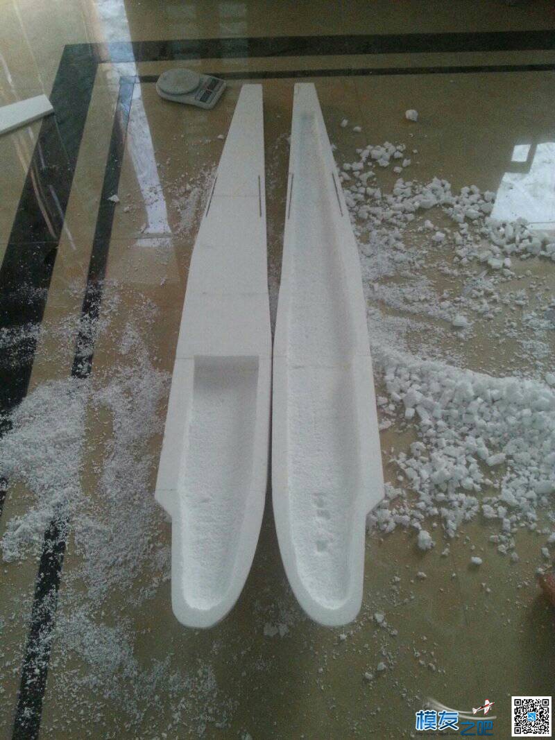 【我爱DIY】EPS做B25轰炸机-2.4M翼展-小轩  作者:飞行少年 3559 