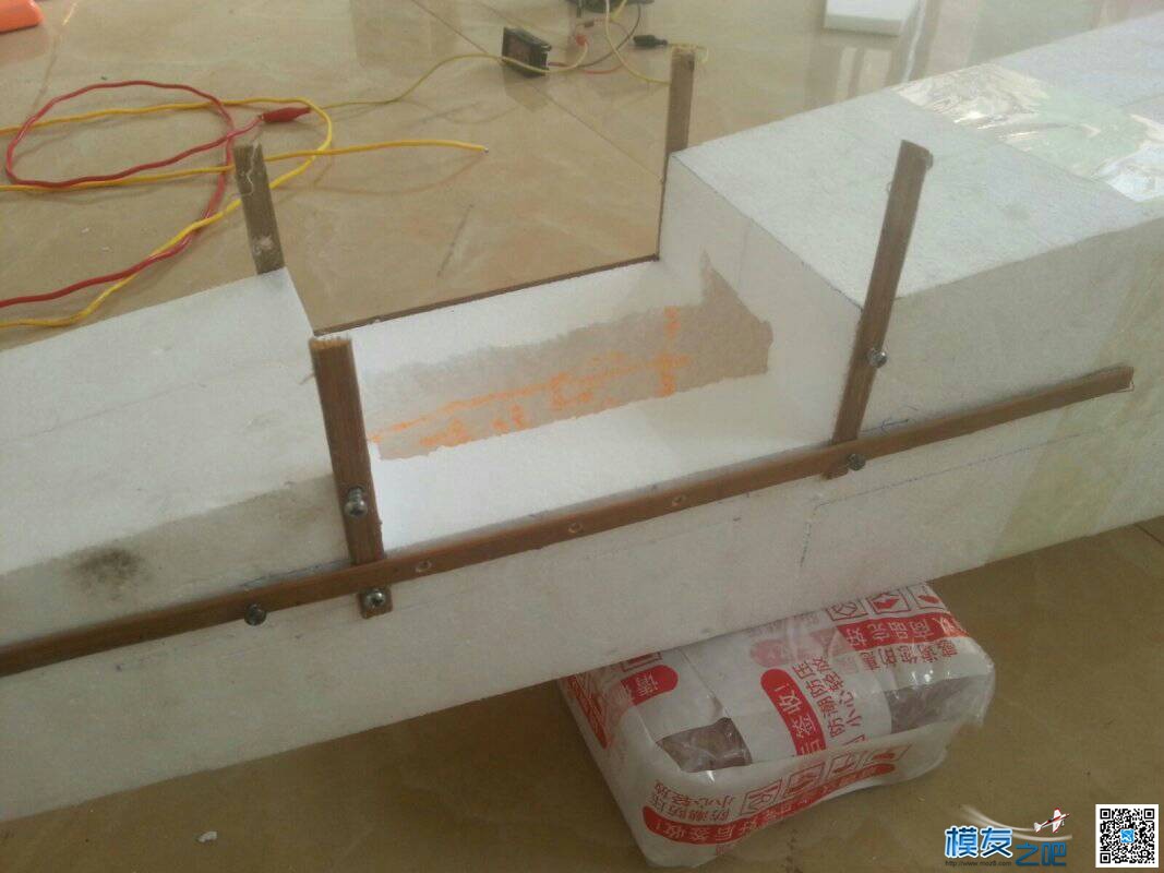 【我爱DIY】EPS做B25轰炸机-2.4M翼展-小轩  作者:飞行少年 6554 