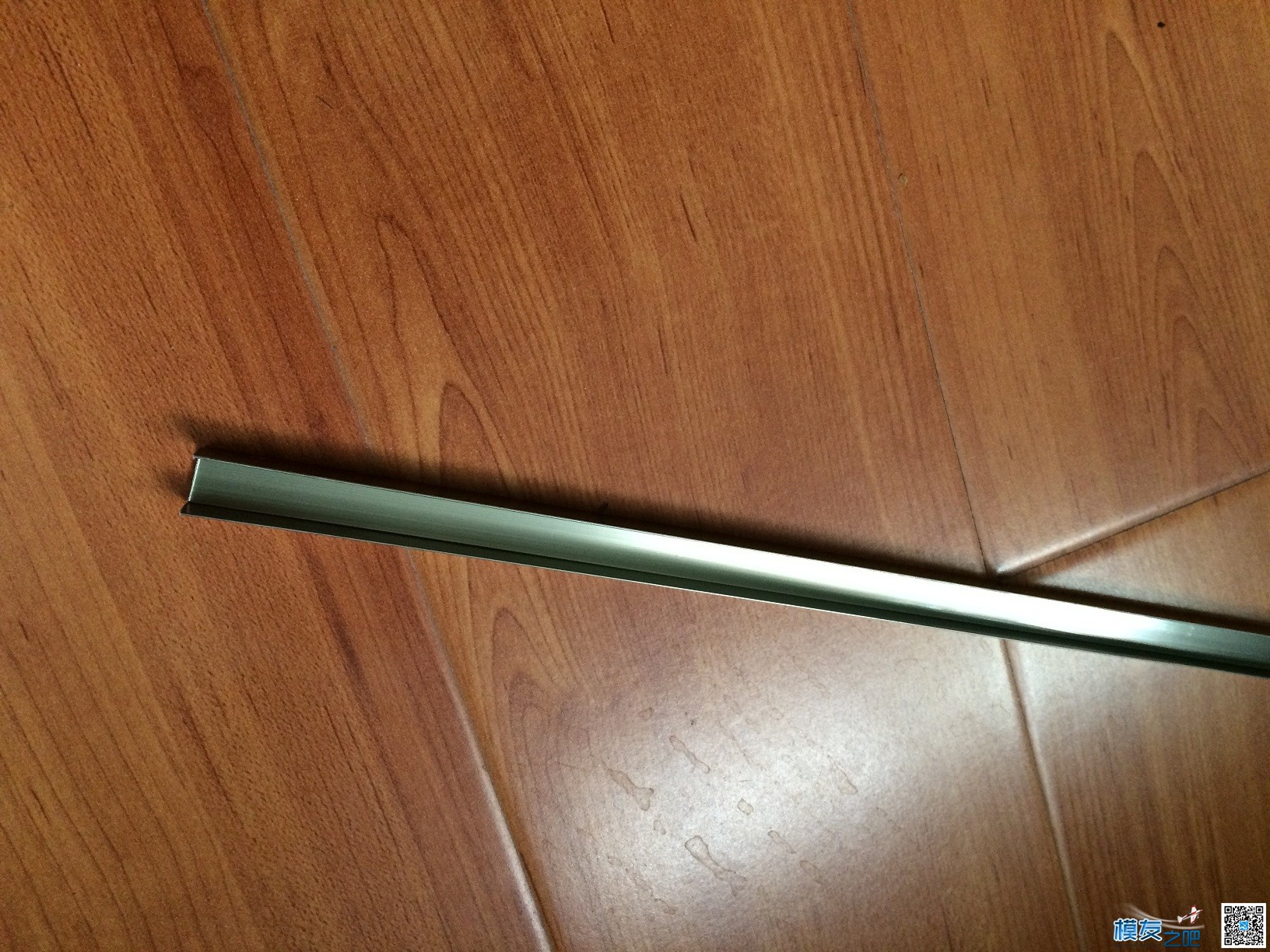 【我爱DIY】自制遥控拖头 舵机,电机,遥控器,DIY 作者:枯风11 5898 