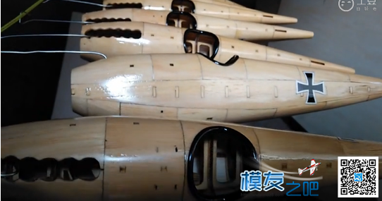 机身喷漆完毕 喷漆 作者:流年 8740 