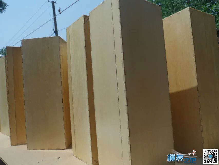 小苍蝇捣乱，抓住它非得踢它两脚。。。。。 苍蝇 作者:流年 5587 