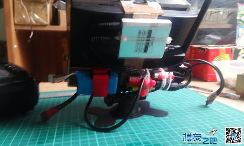 【我爱DIY】0成本简易显示一体屏制作 带折叠遮光罩 电池,DIY 作者:浅、微浪 9828 