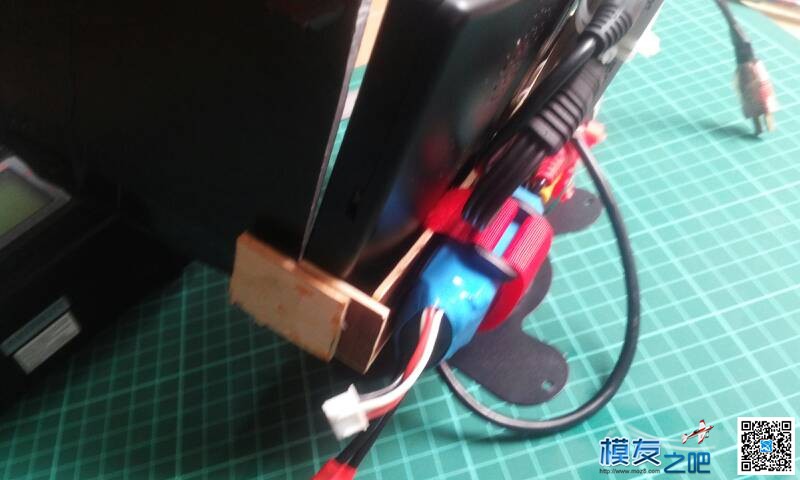 【我爱DIY】0成本简易显示一体屏制作 带折叠遮光罩 电池,DIY 作者:浅、微浪 9072 