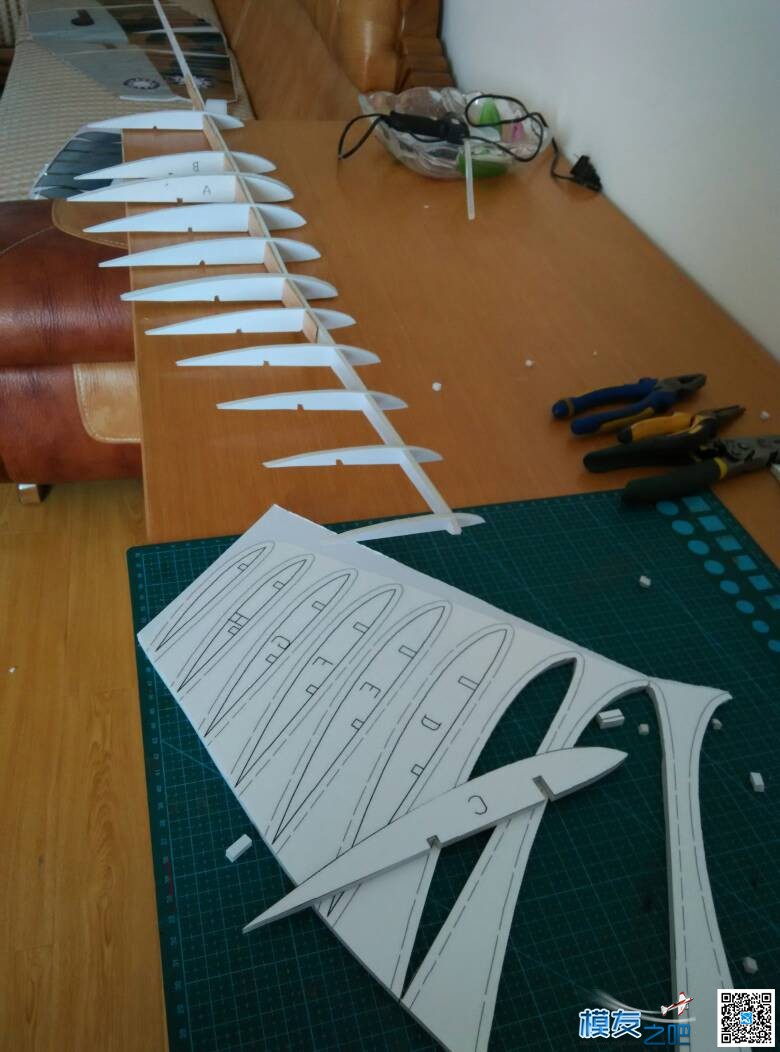 [我爱DIY]折纸法初教六(飞虎队涂装) 简易纸盒折法,简单手工折纸,手工折纸小花 作者:350421898 1015 
