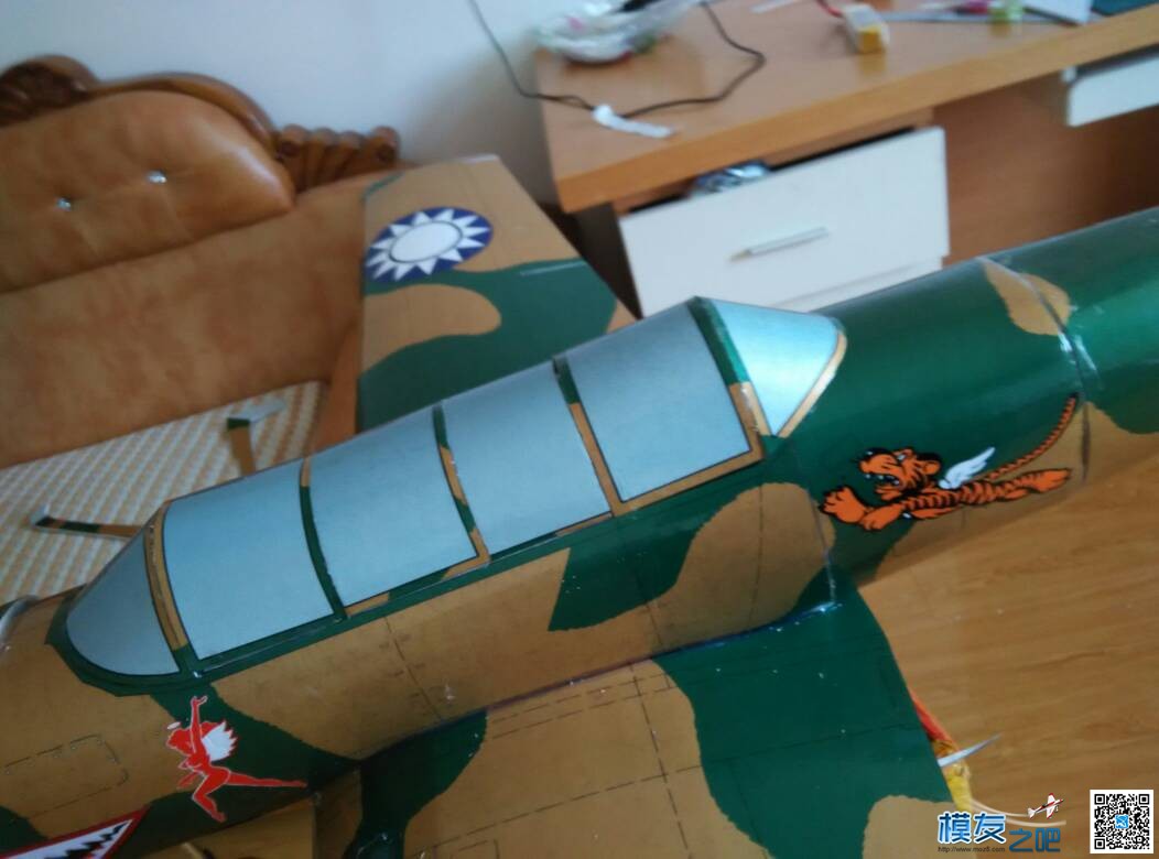 [我爱DIY]折纸法初教六(飞虎队涂装) 简易纸盒折法,简单手工折纸,手工折纸小花 作者:350421898 5006 