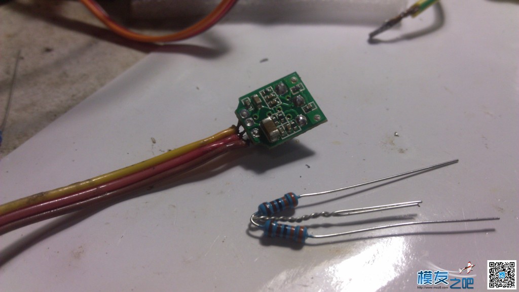 坏舵机改灯光控制电子开关 舵机,DIY 作者:zhangwz8888 9553 