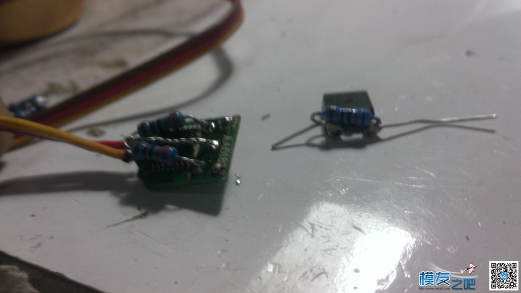 坏舵机改灯光控制电子开关 舵机,DIY 作者:zhangwz8888 5697 