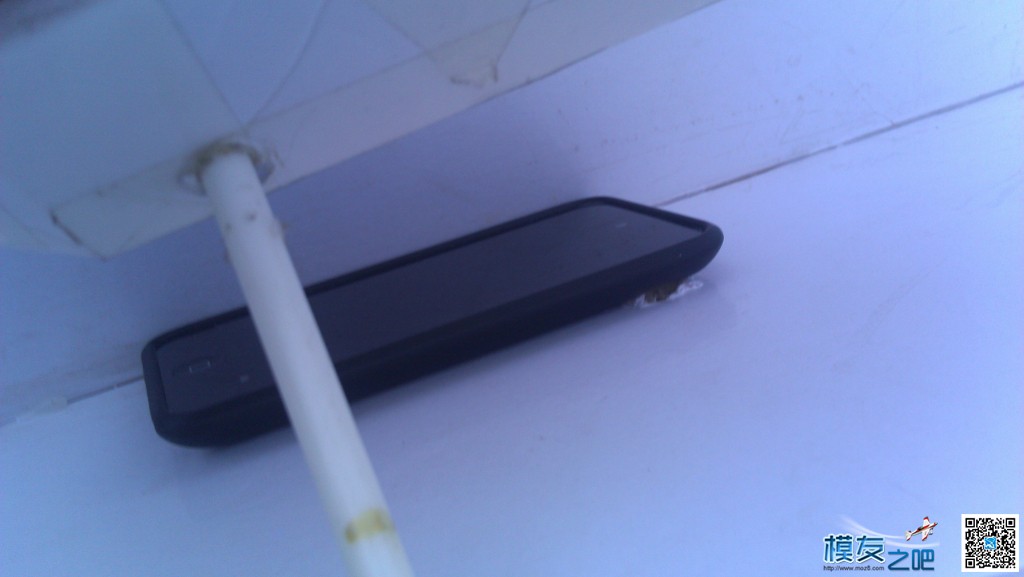 纸飞机+手机=穷人的fpv 电池,FPV,ipodtouch4 作者:zhangwz8888 8178 