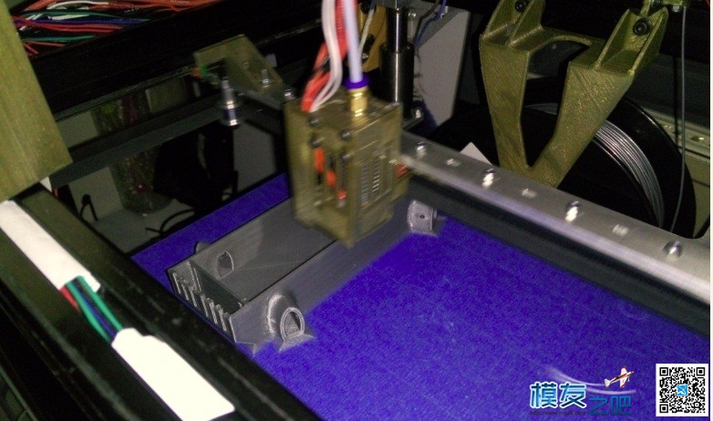 最近迷恋3D打印机，所以开始设计了款穿越机 打印机 作者:蓝魔之夜 1778 