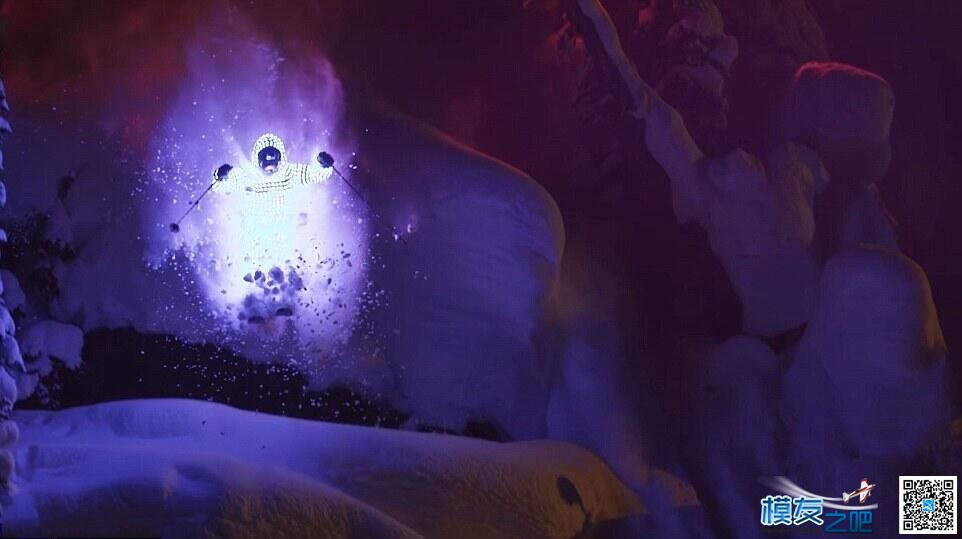 无人机航拍超炫酷滑雪场面 滑雪服配7000只LED灯 无人机,滑雪场,LED灯 作者:中翼网 2633 