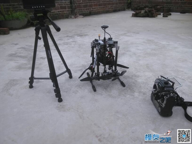 四轴烟花爆竹迎新年 四轴 作者:柳暗花明 5175 
