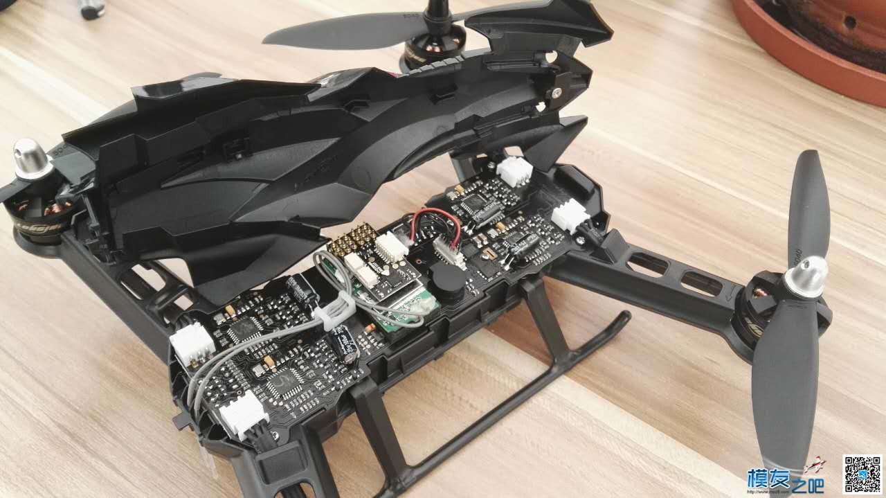 【拆机】龙云250之大卸八块(6楼更新上树炸鸡图） 穿越机,遥控器,dji 作者:轻骑兵 7992 