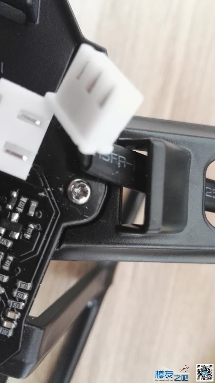 【拆机】龙云250之大卸八块(6楼更新上树炸鸡图） 穿越机,遥控器,dji 作者:轻骑兵 2648 