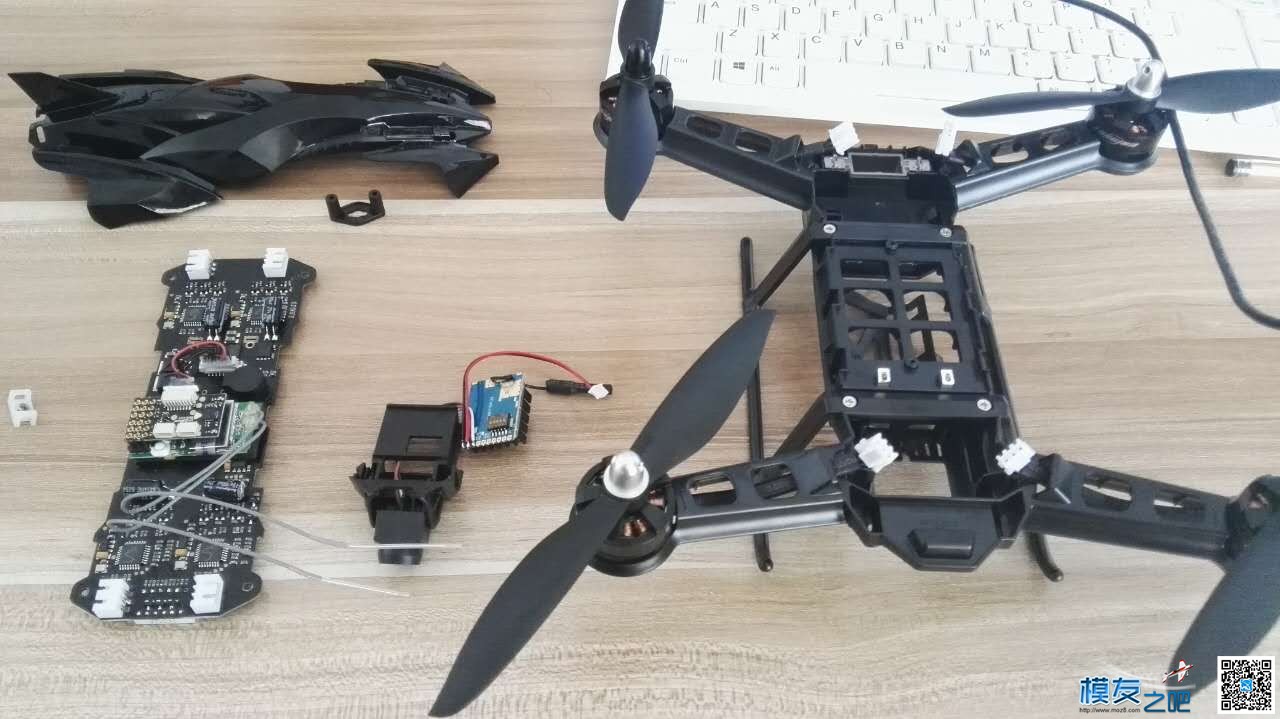 【拆机】龙云250之大卸八块(6楼更新上树炸鸡图） 穿越机,遥控器,dji 作者:轻骑兵 1081 