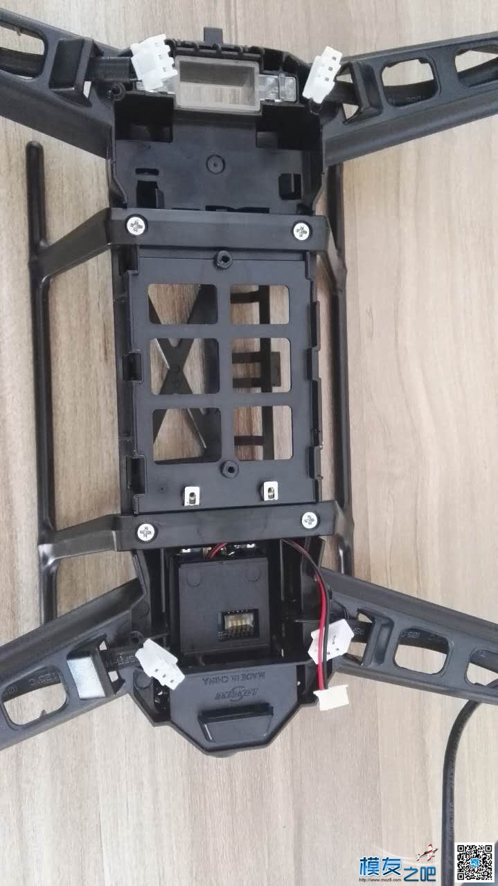 【拆机】龙云250之大卸八块(6楼更新上树炸鸡图） 穿越机,遥控器,dji 作者:轻骑兵 4989 