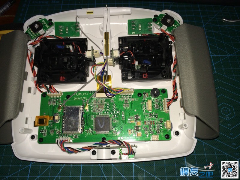 富斯i6s到手改油门 富斯,福斯i6sbus设置,福斯i6s怎么样 作者:一点痕迹 5467 
