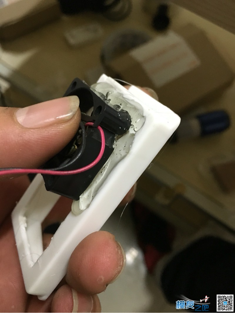 我也动手做个焊料排烟装置  作者:王总 3267 