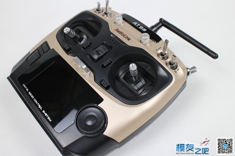 乐迪 AT9S 升级版遥控器 评测一 开箱 [ 老晋玩测试 ] 电池,充电器,遥控器,乐迪,接收机 作者:老晋 1745 