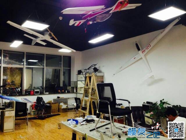 感谢飞天狼 滑翔机,app,谢飞天,高大上,感谢 作者:董仕伟 2652 