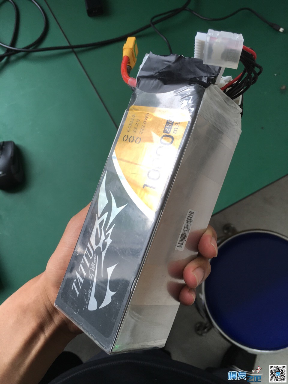 电池摔成这样没事吧，刚买的充了两次不甘心 电池 作者:VTOL计划 4263 