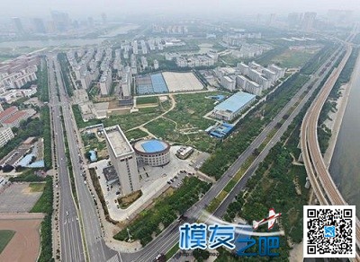 无人机航拍郑州一高校新楼 ：酷似“马桶” 无人机,航模,航拍,涡喷,综合服务 作者:中翼网 83 