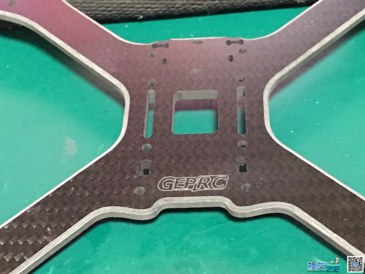 OMNIBUS F3+BUMPBEE 6S 30A+GEPRC-TX5装机贴 飞控,电调,电机,机架,苹果6S参数 作者:jacksondkone 3859 