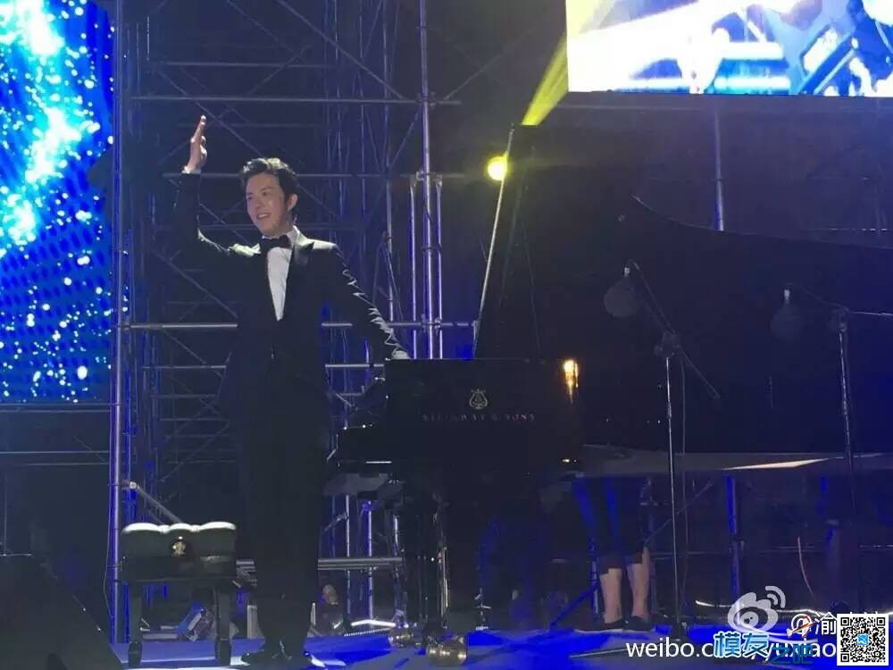 现场见证重庆101架无人机音乐灯光秀 无人机,重庆,音乐 作者:蓝天飞翼 7066 