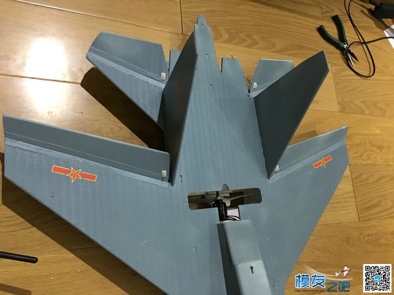 飞天狼 SU30 装机。 飞天茅台53,只狼黑笠之狸,飞天茅台酒,飞天迎宾酒,只狼七本枪 作者:zhutie00 9631 