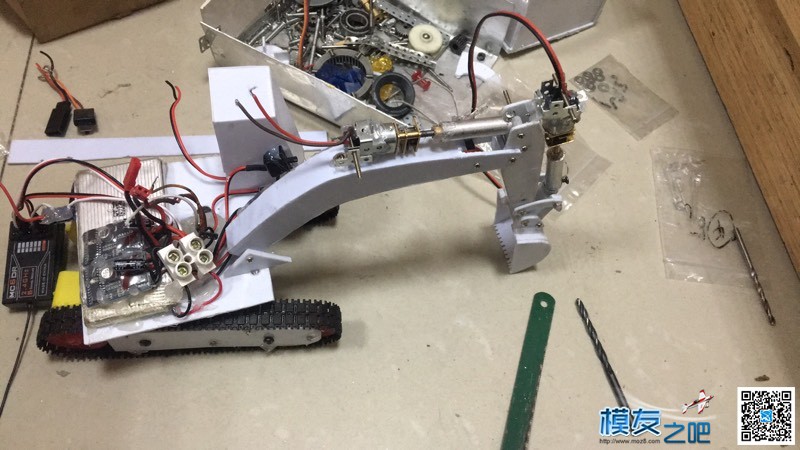 自制小比例挖掘机 有些东西,挖掘机,自制,新中,还有 作者:DIY-成都―唐 9628 